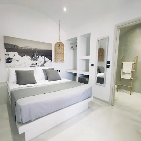 Hotel Caldera Cliff Fira (Santorini)