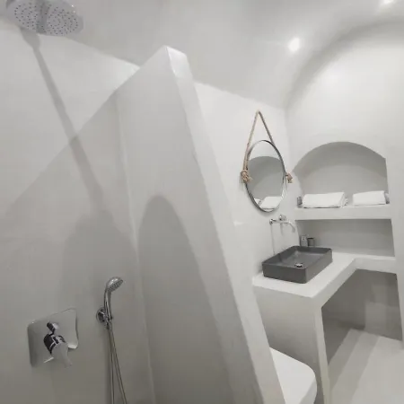 Caldera Cliff 4* Fira (Santorini)
