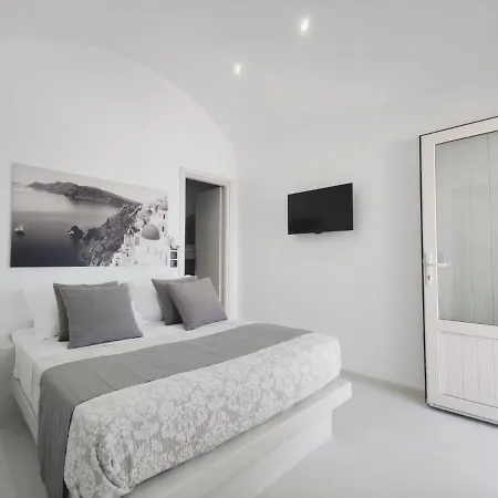 Hotel Caldera Cliff 4*
