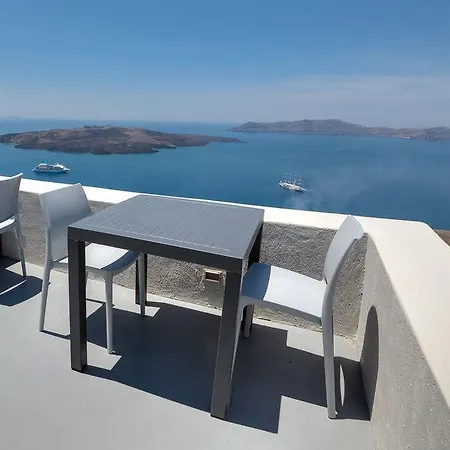 Hotel Caldera Cliff 4*