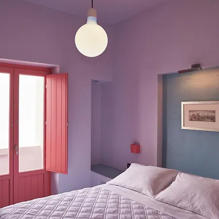 Caldera Cliff 4* Fira (Santorini)