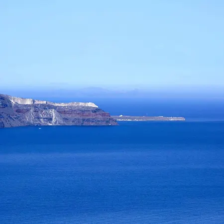 Caldera Cliff Fira (Santorini)